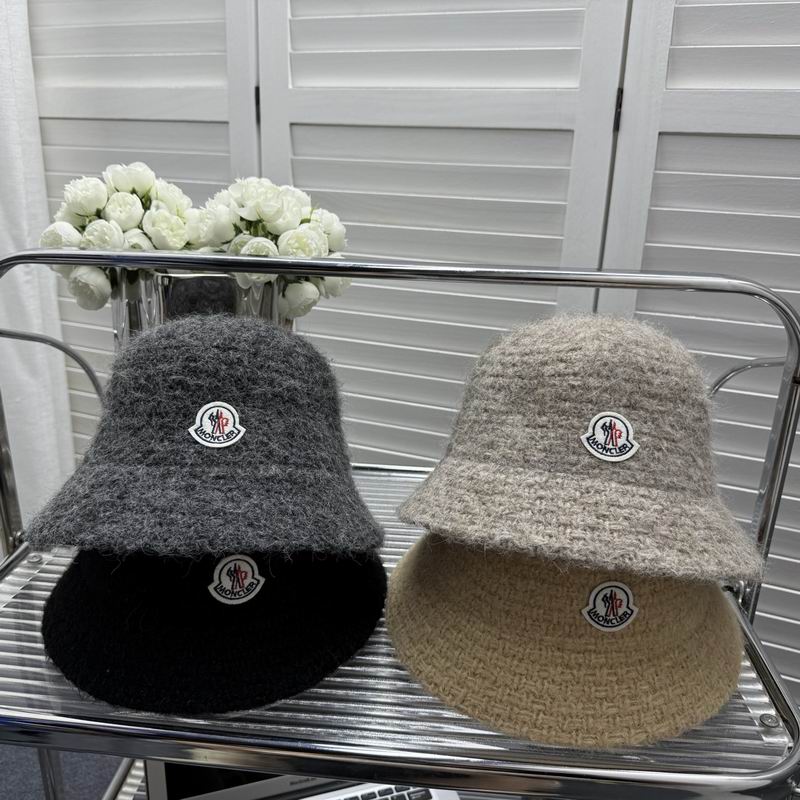 Moncler hat dx02